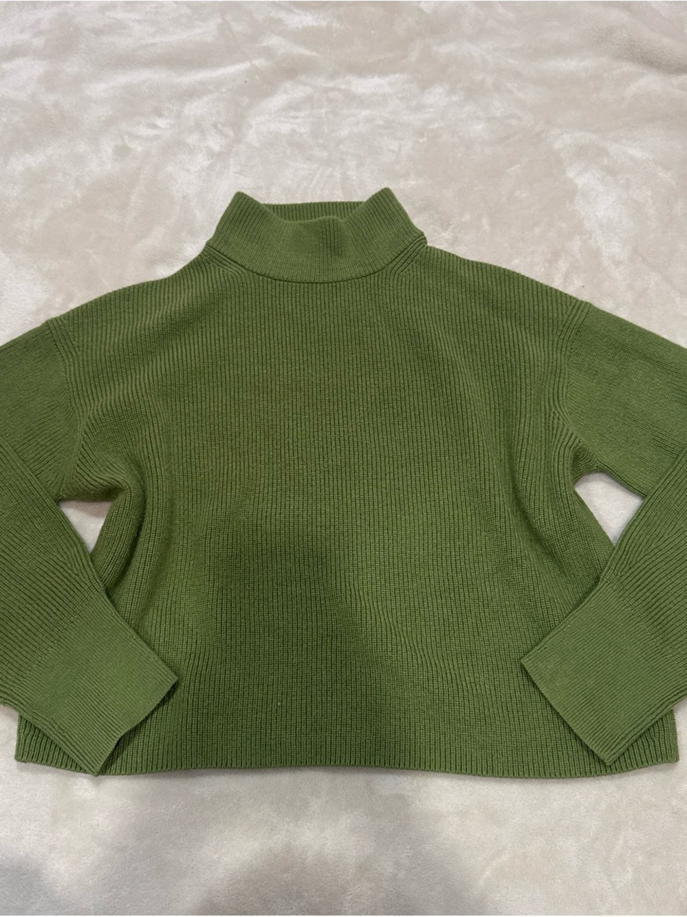 Lululemon olive colored merino blend ribbed knit turtleneck sweater